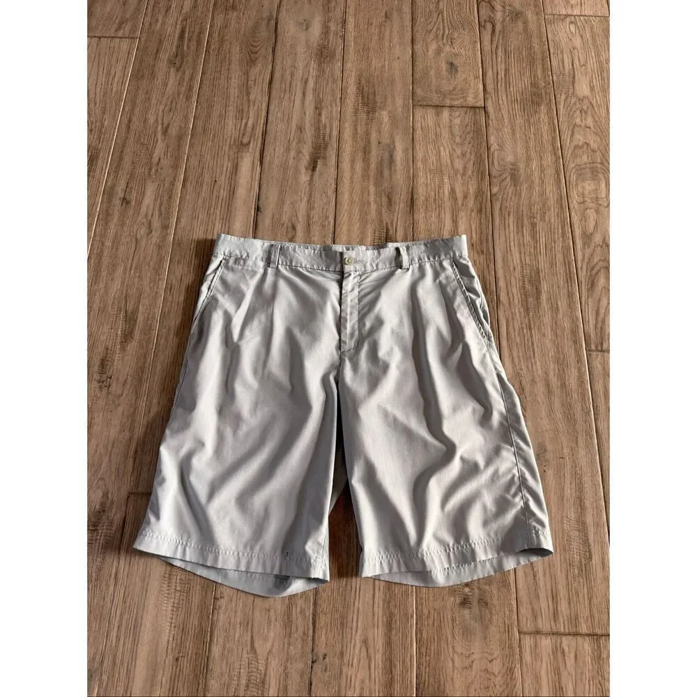 Men’s Nike Gray Golf Shorts 36